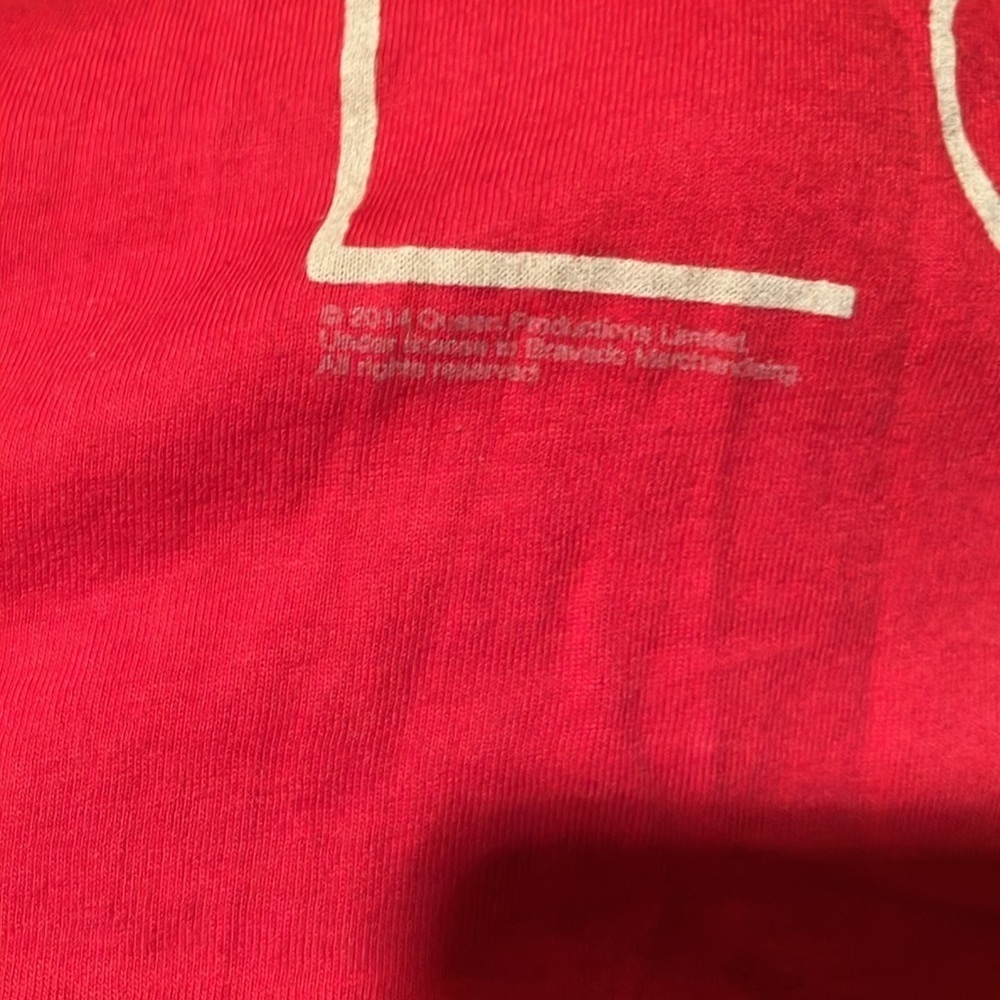 Queen Muscle Tee Size Medium - Picture 6 of 6
